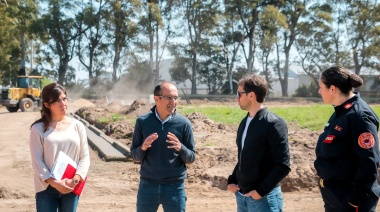 Bolívar: Pisano recorrió el avance de los 154 lotes junto a futuros beneficiarios