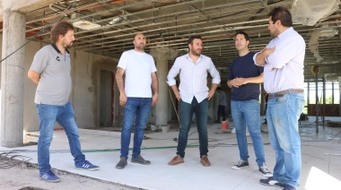 25 de mayo: avanzan las obras en la casa de la provincia con funcionarios provinciales