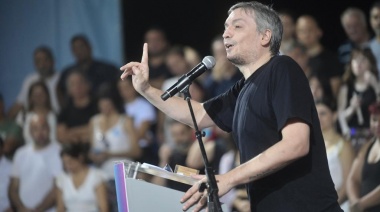 Máximo Kirchner en el plenario de "Luche y Vuelve": "Es la hora de nuestro pueblo"