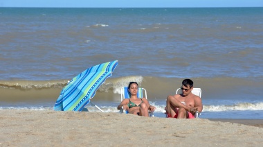 Polémico: Intendente costero se mostró feliz porque ya no hay turistas en su distrito
