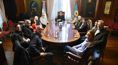 Garro no quiere sorpresas y abrochó el respaldo de la CGT: Trabajo, producción y desarrollo