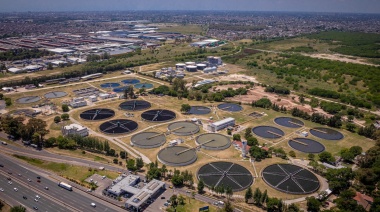 AySA y FAUBA pusieron en marcha la primera planta de tratamiento del líquido cloacal con microalgas