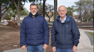 “Con recursos propios” y “pese a la deuda de Provincia”, Kravetz anunció bono para municipales de Lanús