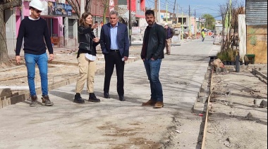 Proyecto de intervención urbana en Villa Mitre: el intendente Gay recorrió las obras