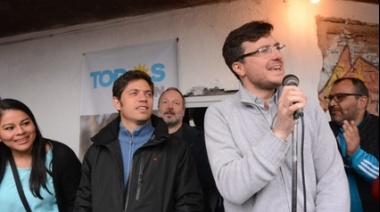 Axel Kicillof agita el oeste y encabeza un acto con Lucas Ghi