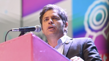 Kicillof en la Marcha de Antorchas: “La provincia de Buenos resiste y la patria no se vende”