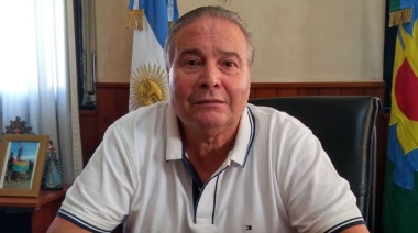 Alessandro cuestionó el “caradurismo” de Caputo y advirtió: “La pasividad del pueblo argentino se va a acabar”