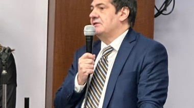 Presidente del Colegio de Traductores de CABA insiste con una ley de la dictadura para sostener su estatus