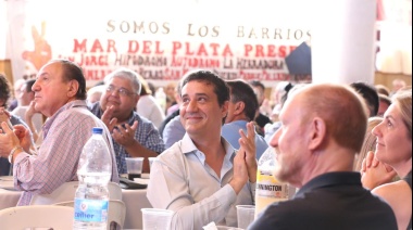 La UCR Bonaerense homenajeo a Raúl Alfonsín en un acto en Mar del Plata con Abad de anfitrión