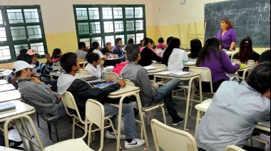 La Provincia invirtió más de 5000 millones para ayudar a estudiantes a avanzar en la secundaria