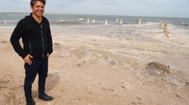 Kicillof hará una cumbre con intendentes frente a la playa, con foco en las elecciones