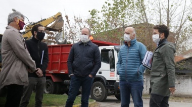 Grindetti e Insaurralde recorrieron obras de pavimentación en la zona limítrofe de Lanús y Lomas
