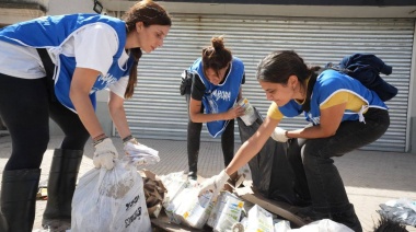 Bahía Blanca: La Cámpora, otra vez al frente de la asistencia a damnificados por una inundación