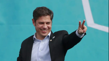 Si estudiaste y te recibiste, Kicillof te aumenta el salario: de qué se trata