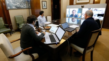 Kicillof realizó teleconferencias con los intendentes del AMBA