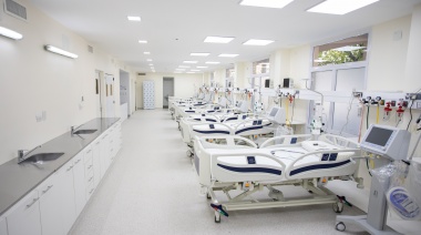 Kicillof inauguró un nuevo centro de salud: “Esperamos no tener que usar estas camas"