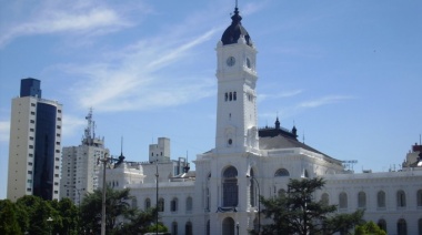 ¿Intendente cola de paja?: Se sintió tocado, replicó y le salieron al cruce