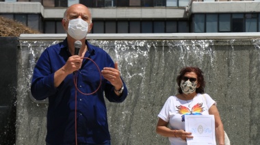 Lanús: Néstor Grindetti y Julio Alak entregaron escrituras a 131 familias del distrito
