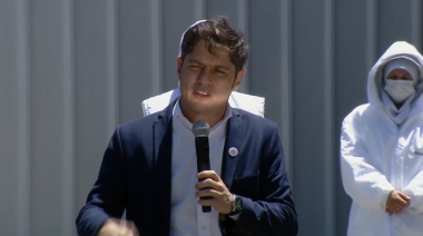 Kicillof vs CABA:  "Las sobrillas en un patio no tienen nada que ver con el regreso a las aulas"
