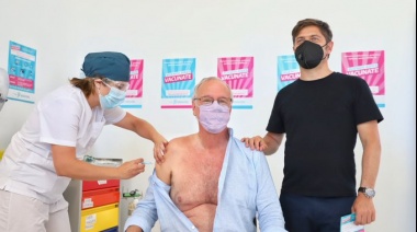 Con 65 años, Gollan puso el brazo y se aplicó la vacuna rusa