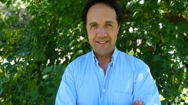 Adrián Rivera: “La improvisada, incapaz y desbordada educación bonaerense” 