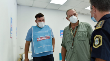 Personal esencial: Comenzó la vacunación para el personal policial en La Matanza 