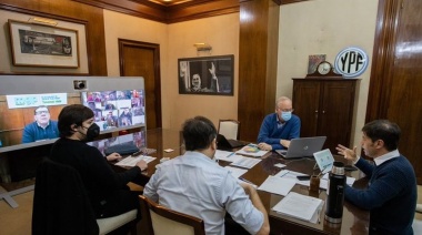 Reunión virtual entre Kicillof y jefes comunales para evaluar la situación del COVID en la Provincia