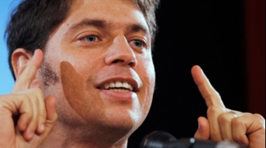 Kicillof trató de "separatista" a Matías Almeyda por querer comprar las vacunas solo para Azul