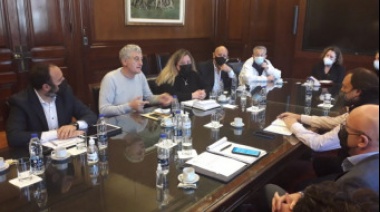 Temporada de verano: Villa Gesell acordó un plan de beneficios con el Banco Nación