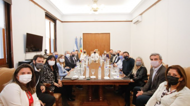 Insaurralde y Álvarez Rodríguez recibieron a Magario y sus players: confianza en revertir las PASO