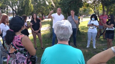 Martiniano, María Sotolano y Santilli recogieron las inquietudes de los vecinos de Quilmes