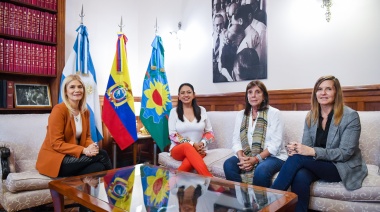 El Senado declaró Huésped de Honor a Prefecta de Ecuador