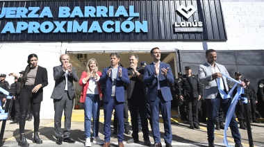 Lanús: Kicillof y Álvarez inauguró las nuevas instalaciones de la Fuerza Barrial de Aproximación