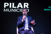 Con el traje de candidato: Federico Achaval afirmó que "cuando crece el trabajo, crecen las oportunidades"