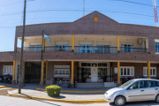 Tras superar un cuadro de neumonía bilateral: Intendente de la Quinta deberá ser operado