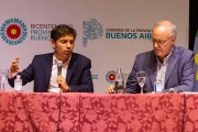 La Provincia le respondió a Clarín: “Claro que vacunamos a los chicos, si llevan a los viejos a vacunar”