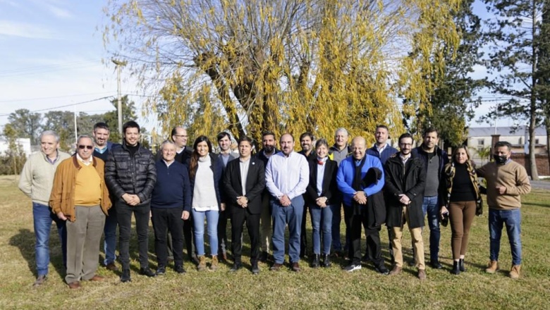 Alcalde PJ: “Los intendentes queremos que Kicillof siga en la provincia”