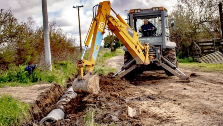 Prevenir la llegada de "El Niño": el Municipio avanza con trabajos de canalización en el distrito
