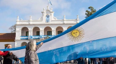 Fin de semana patrio en municipios de PBA y la Ciudad: festejos, locro, pastelitos y chocolate