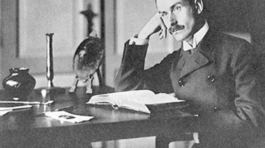 Quién es Thomas Mann, el alemán que citó un intendente peronista para criticar a Milei