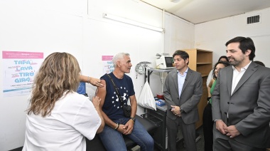 La Plata: Kicillof encabezó inicio de campaña de vacunación contra el dengue