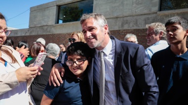 Achával inauguró la nueva Técnica N° 4 de Villa Rosa: “Esta escuela va a hacer realidad sus sueños”