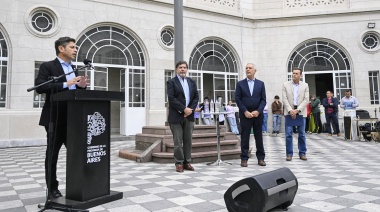 La Plata: Kicillof inauguró la puesta en valor del edificio de la Escuela Normal Superior N°1