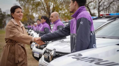 Mayra Mendoza presentó las nuevas patrullas urbanas incorporadas para reforzar la seguridad en Quilmes