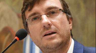 Morón: Jugada artera de Lucas Ghi con el aval de Kicillof desató la bronca en el distrito