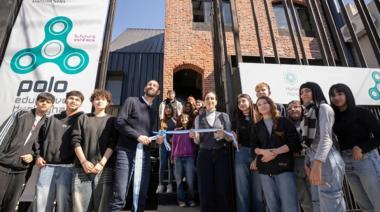 Damián Selci y Flor Lampreabe inauguraron el nuevo polo educativo Hurlingham