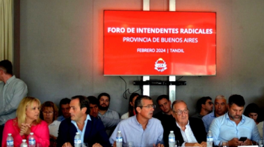 Los intendentes radicales, sin legisladores, se reunieron con el ministro de Economía provincial
