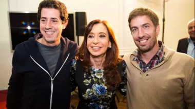 Intendente de La Cámpora a lo Milei: pasó la motosierra por educación y el pueblo se moviliza