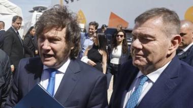 MdP: Montenegro define si se queda o se va del municipio y los municipales reclaman pago de salarios