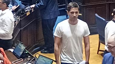 Escándalo en Diputados: Passaglia quiso asumir su banca y desde la presidencia lo bocharon